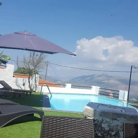 Aliki's Studio By A Shared Pool *